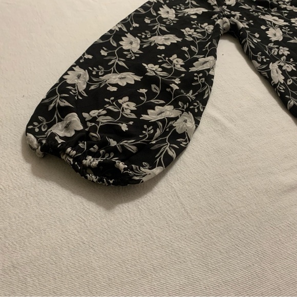 Business Blouse! - Picture 5 of 8